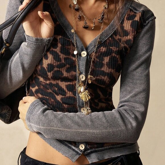 Multicolor Casual Women's V-Neck Long Sleeve Fitted Washed Top - Picture 5 of 7